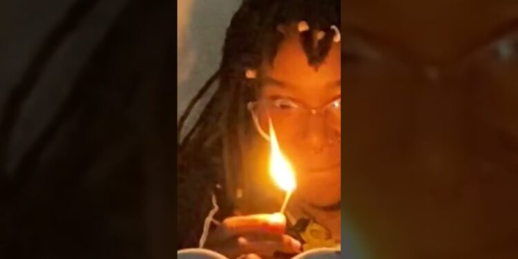 Come play with Pyro Princess #blackpodcasts #420blazeit