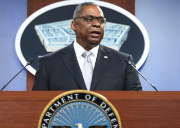 Defense Secretary Lloyd Austin’s Hospitalization Reignites Controversy Over Transparency Amid Health Concerns
