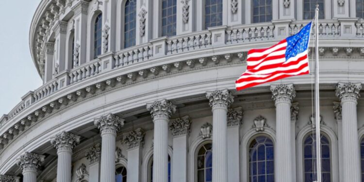 Lawmakers Strike Deal to Avert Government Shutdown, Extend Funding Deadlines