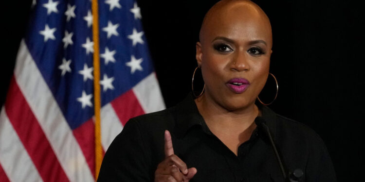 U.S. Rep. Ayanna Pressley Calls on Biden-Harris Administration to Halt Deportations to Haiti 