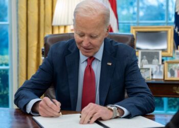 Biden’s Immigration Order Limits Asylum Rights